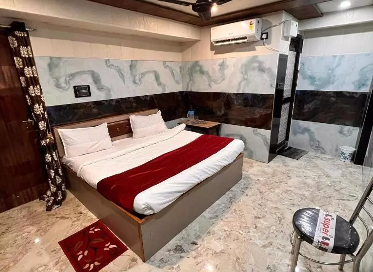 ホテル Raghunandain Inn Near Shree Ram Janmbhumi Ayodhya