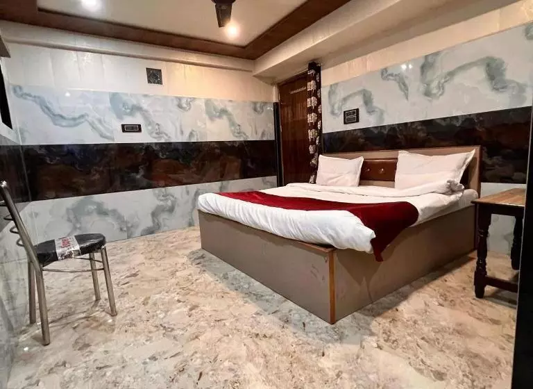 ホテル Raghunandain Inn Near Shree Ram Janmbhumi Ayodhya