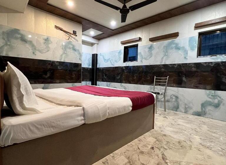 호텔 Raghunandain Inn Near Shree Ram Janmbhumi Ayodhya