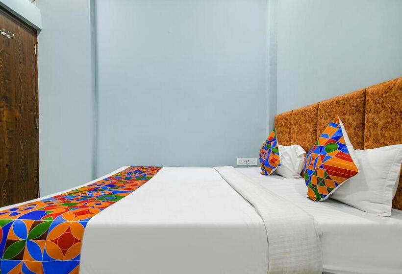 בית מלון כפרי Fabexpress Blessing Palace