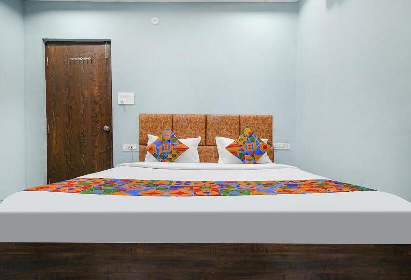 בית מלון כפרי Fabexpress Blessing Palace