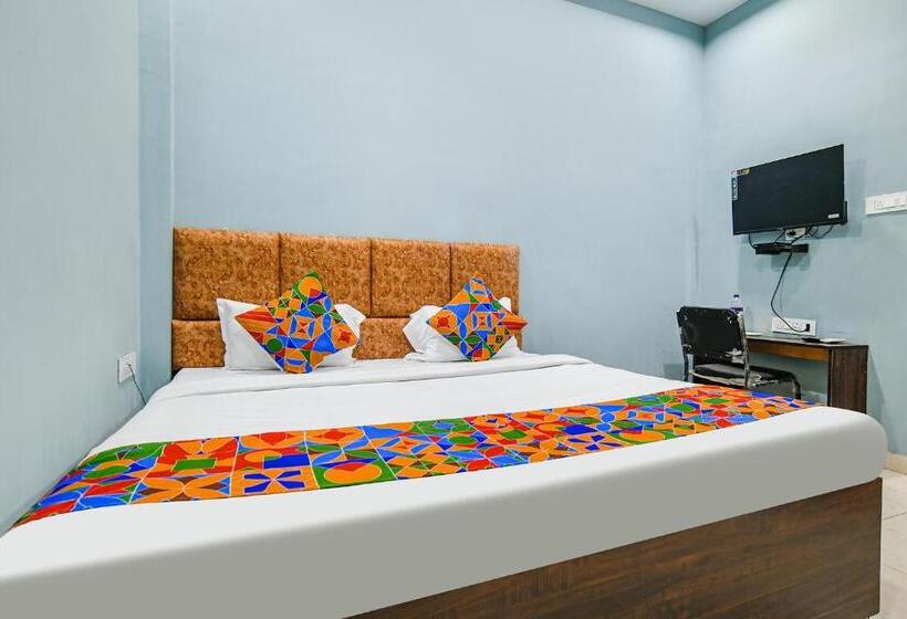 בית מלון כפרי Fabexpress Blessing Palace