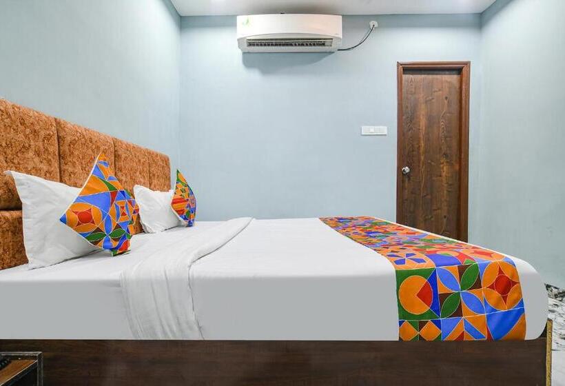 בית מלון כפרי Fabexpress Blessing Palace