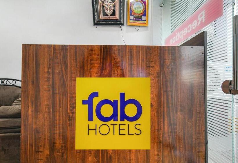 בית מלון כפרי Fabexpress Blessing Palace