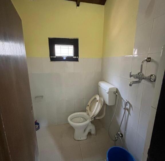 هتل Tibetan Cottage