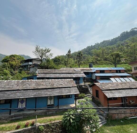 هتل Tibetan Cottage