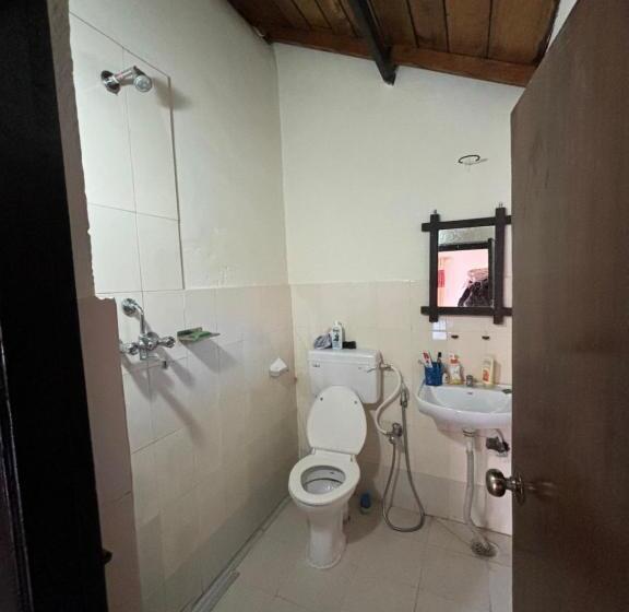 هتل Tibetan Cottage