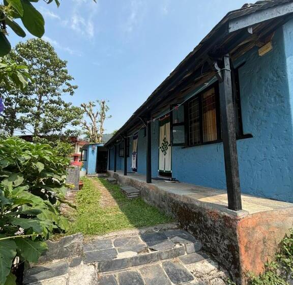 هتل Tibetan Cottage