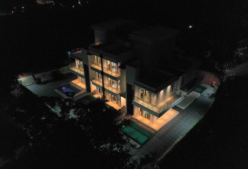 בית מלון כפרי Misty Blues Villas & Resort