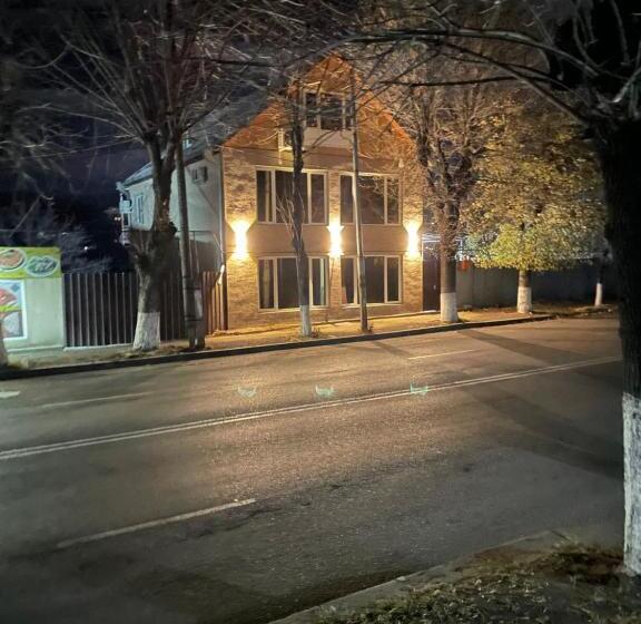 پانسیون Dream Home