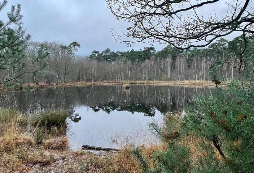 הוסטל Boutique Hotel Bed&bos