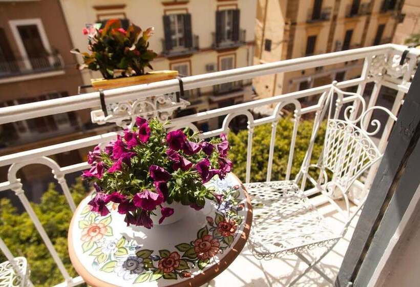 צימר Palazzo Melluso Luxury Suite