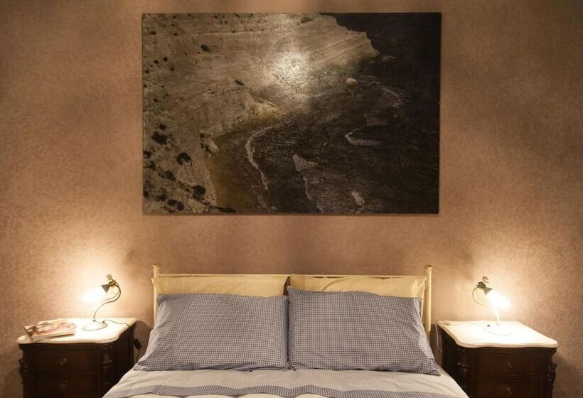 צימר Palazzo Melluso Luxury Suite