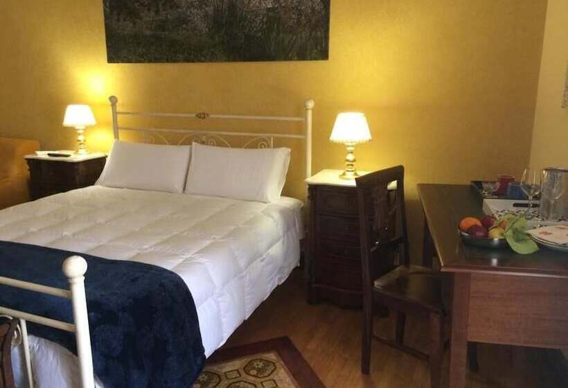 צימר Palazzo Melluso Luxury Suite