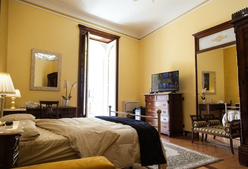 צימר Palazzo Melluso Luxury Suite