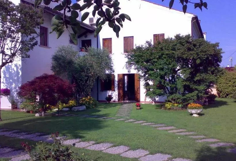 Aamiaismajoitus (B&B) Alle Grazie