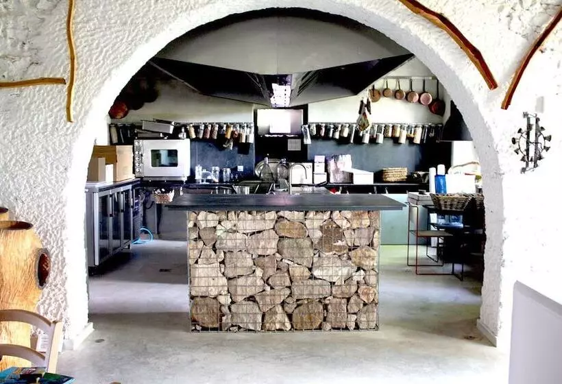 Aamiaismajoitus (B&B) Domaine Regis Freres