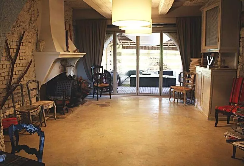 Aamiaismajoitus (B&B) Domaine Regis Freres