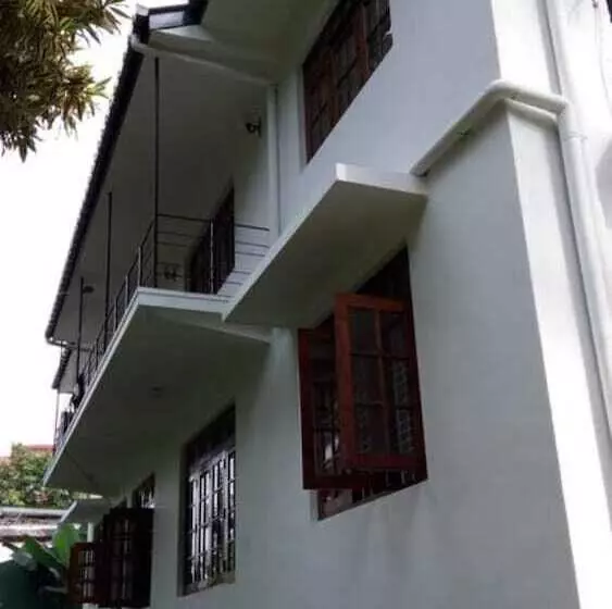 تختخواب و صبحانه Enrich Bungalow