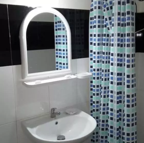 تختخواب و صبحانه Enrich Bungalow