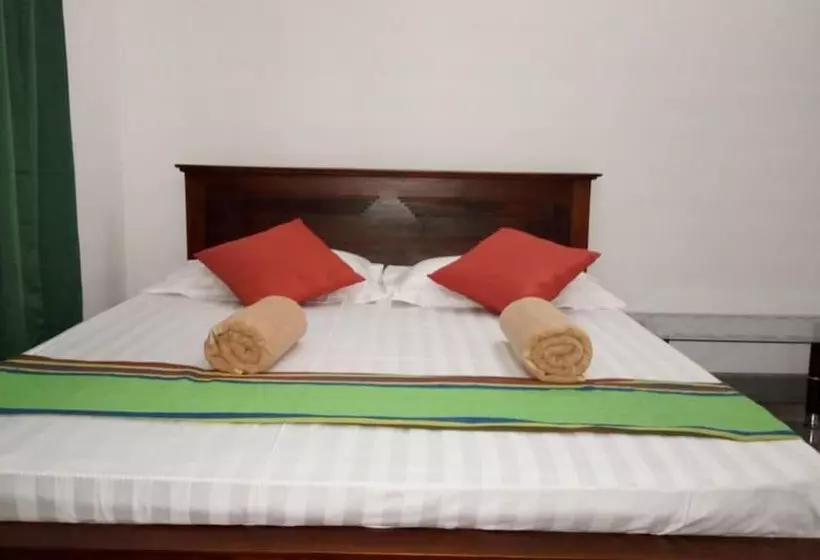 تختخواب و صبحانه Enrich Bungalow