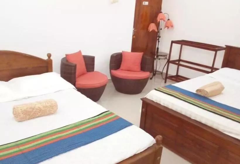 تختخواب و صبحانه Enrich Bungalow