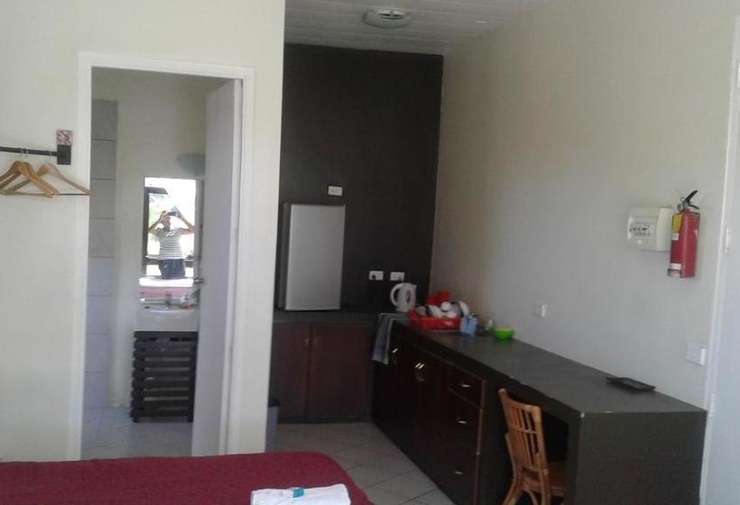 تختخواب و صبحانه Island Accommodation Nadi