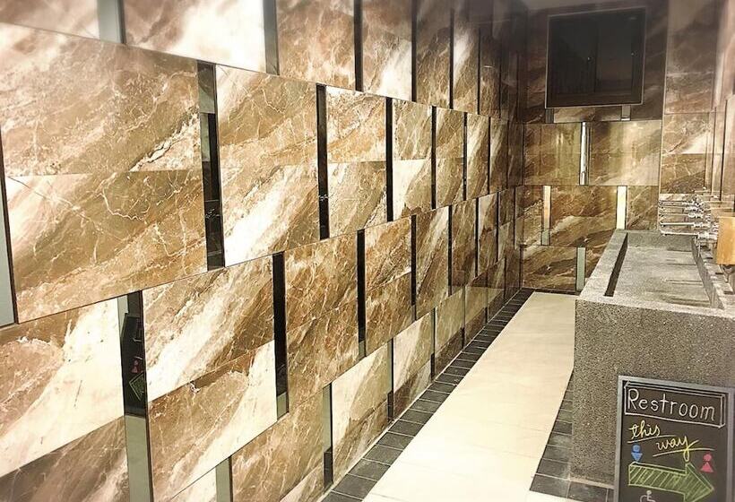 Master Chitow Hostel