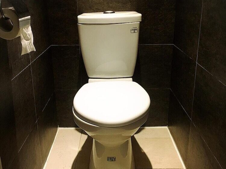 Master Chitow Hostel