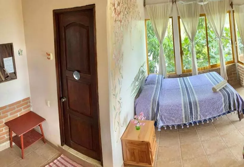 ホテル Ananda Guest House Yoga & Meditación