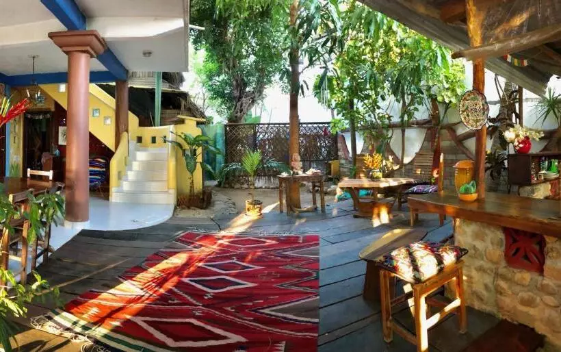 ホテル Ananda Guest House Yoga & Meditación
