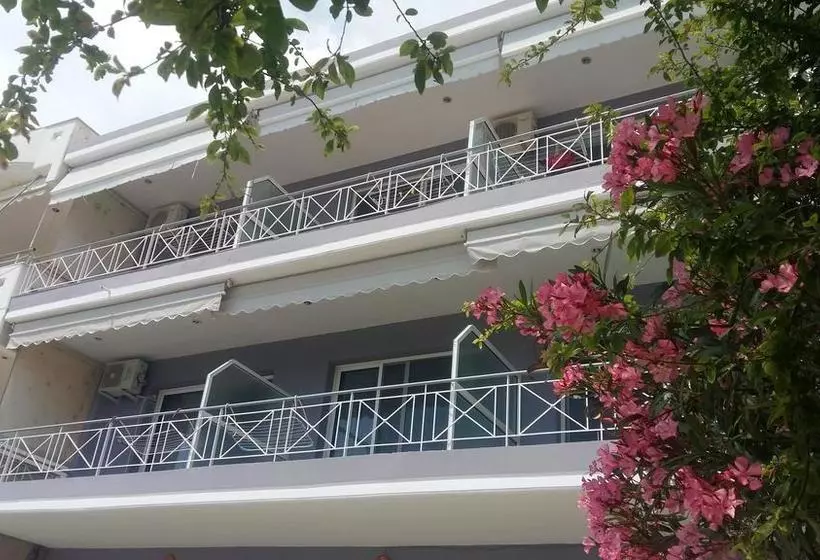 Hotelli Irini Boutique Rooms!!!
