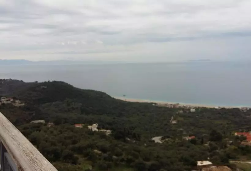 Hotelli Irini Boutique Rooms!!!