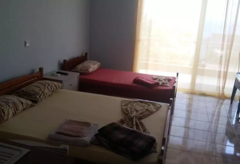 Hotelli Irini Boutique Rooms!!!