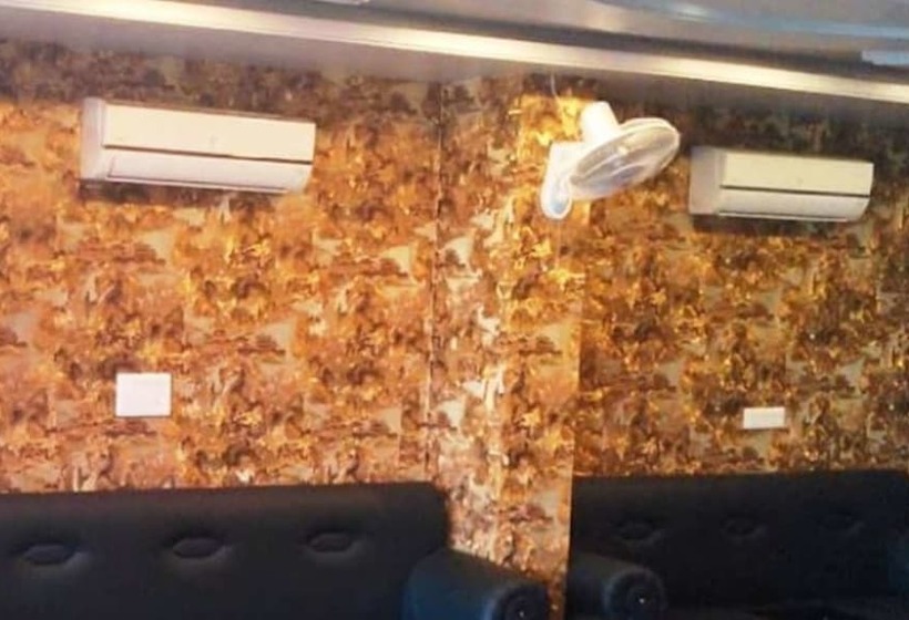 فندق Garv Residencia Gaya