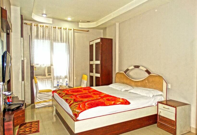 فندق Garv Residencia Gaya