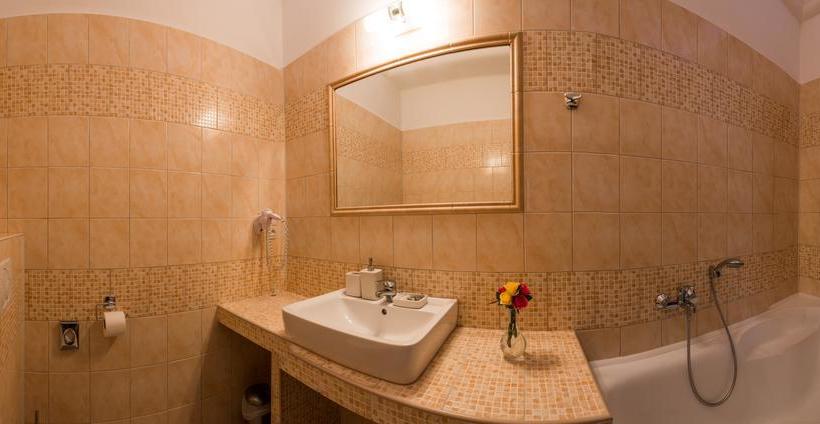 Отель Apartmány Laguna