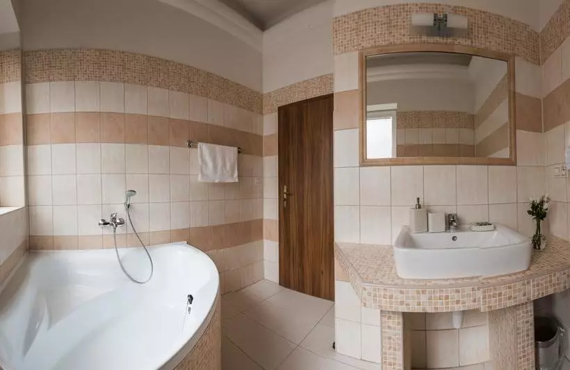 Hotelli Apartmány Laguna