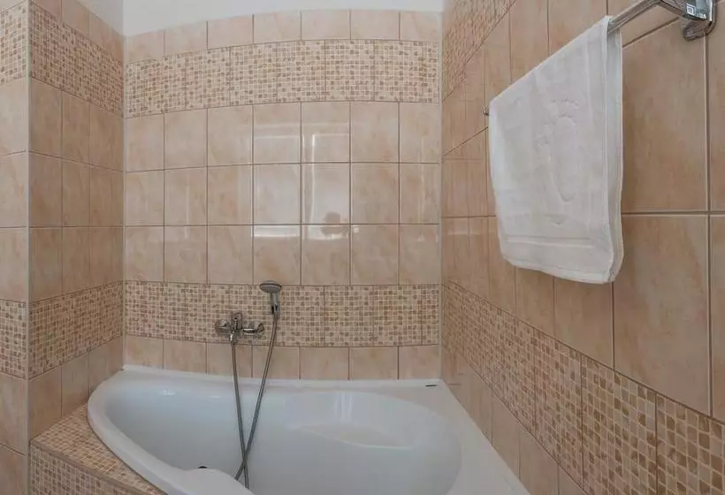 Hotelli Apartmány Laguna