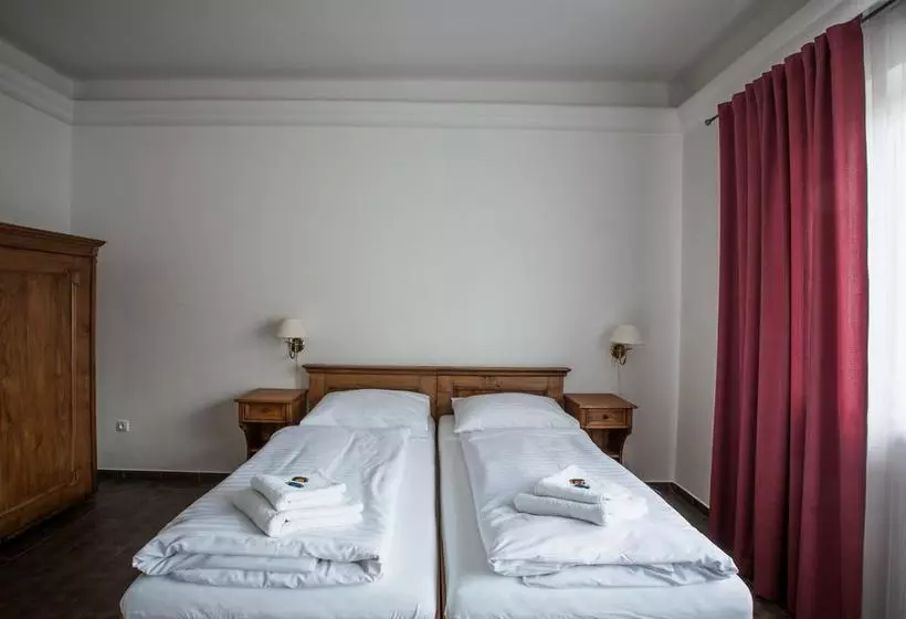 Hotelli Apartmány Laguna