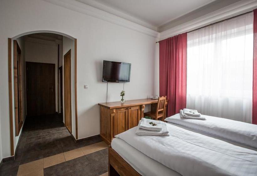 Отель Apartmány Laguna