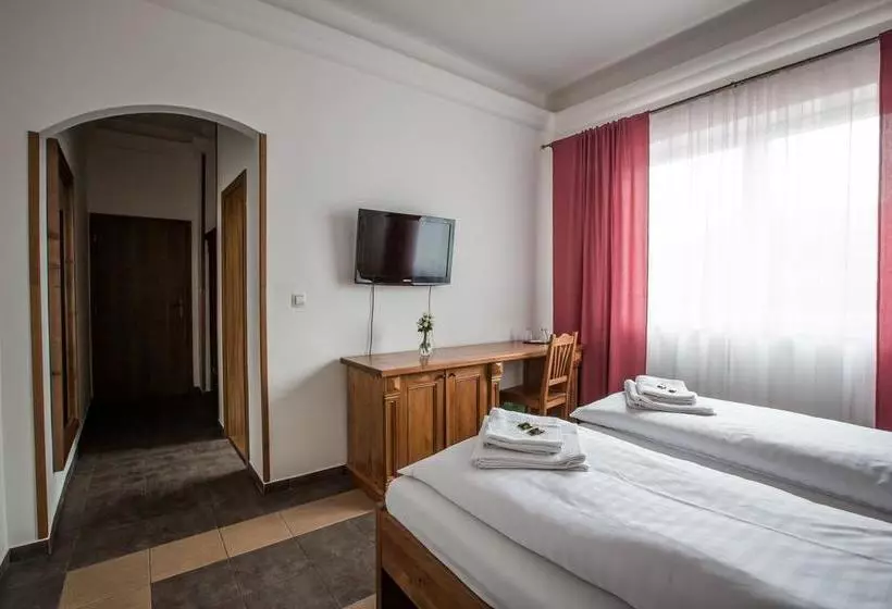 Hotelli Apartmány Laguna