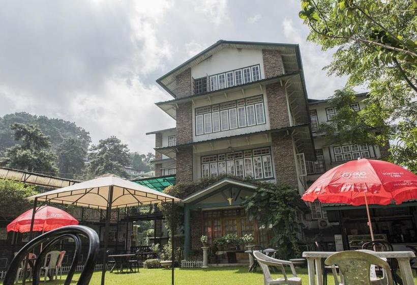 هتل Capital O 2402  Highwinds