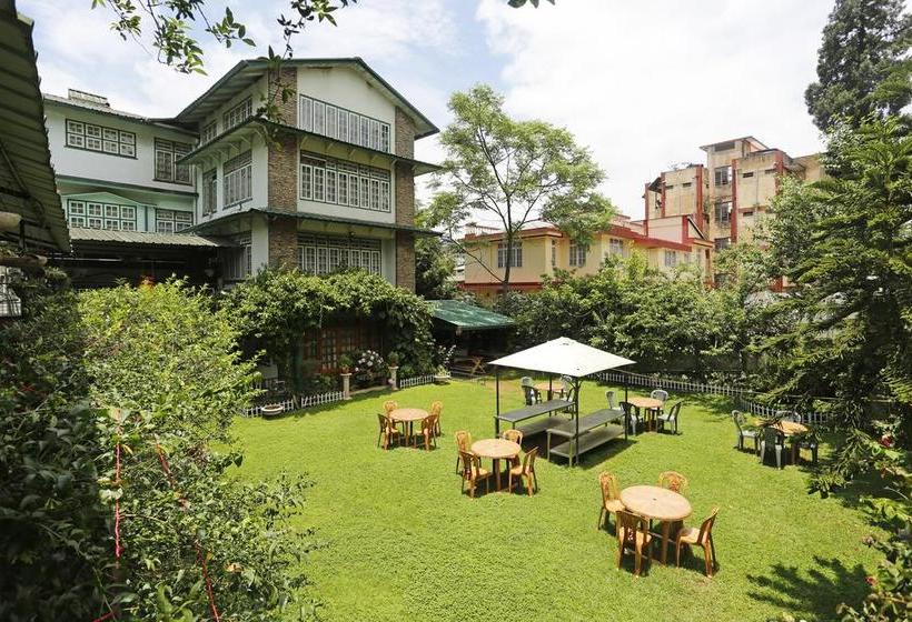 هتل Capital O 2402  Highwinds