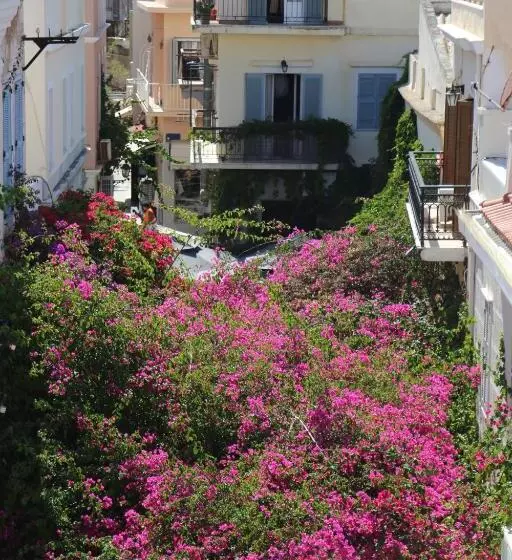 هتل Oiko Mini Suites