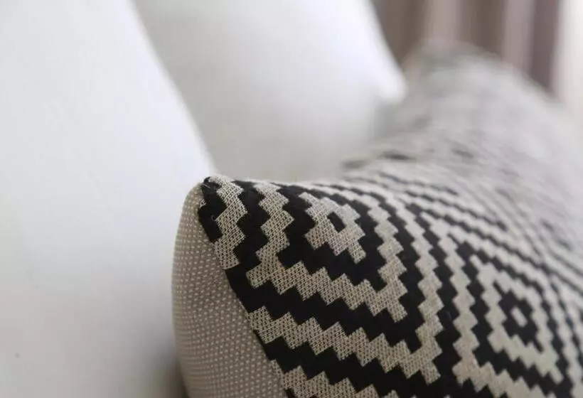 هتل Oiko Mini Suites