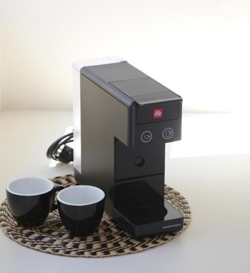 هتل Oiko Mini Suites