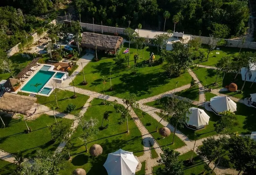 Hotelli Xakluum Eco Glampings