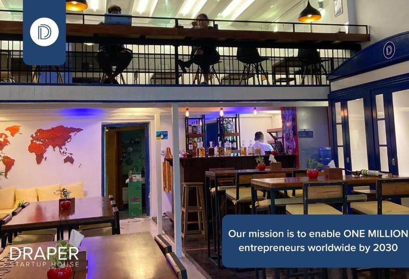 هاستل Draper Startup House For Entrepreneurs