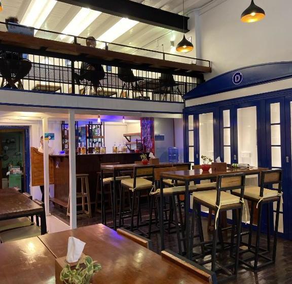 هاستل Draper Startup House For Entrepreneurs